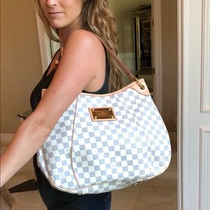 Louis Vuitton Galliera. New in the box!!!